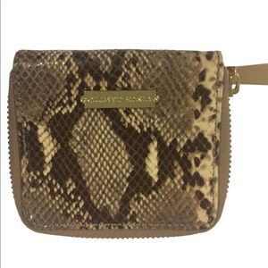Vince Camuto card holder